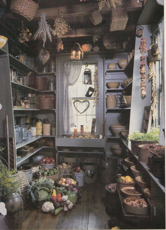 decayingleafs:  Now this is beautiful. Kitchen Witches have the most neatest and