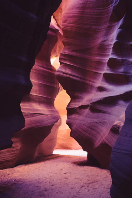 mamamaysa:antelope canyon // azwebsite / tumblr / twitter / instagram