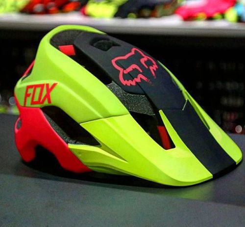 #Interbike2015: FOX launched all new extended coverage Metah trail helmet . It delivers a healthy do