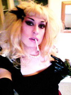 Smoking-Cd-Tv-Ts-Sissy-Faggot