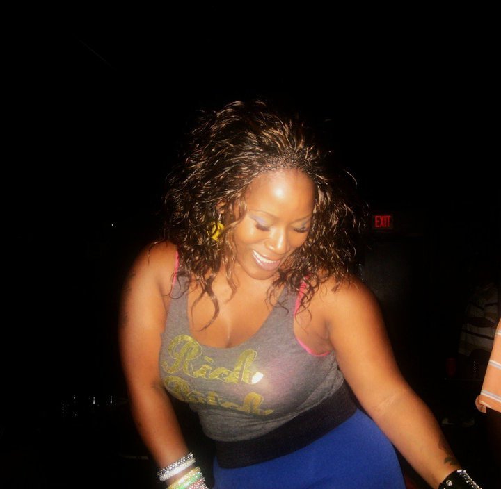 jazziedad:  Debra ‘s HIPS….  CurvyLicious ♥♥