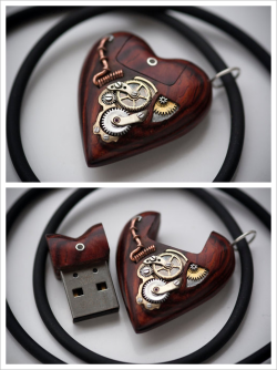 steampunktendencies:  32GB USB Heart Pendant by Artype  Facebook |  Google   | Twitter Steampunk Tendencies Official Group 