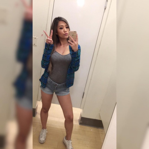 would-you-date-that-asian-girl.tumblr.com
