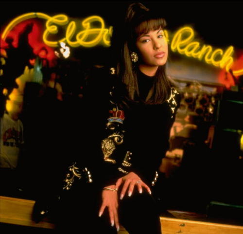 vintagecelebs:Selena Quintanilla,1995 (Photo by Pam Francis/The LIFE Images Collection/Getty Images)