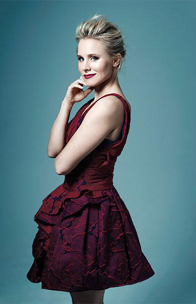 lovelykristenbell: Kristen’s photoshoot for Emmy Magazine September, 2016.  "You look at her, a