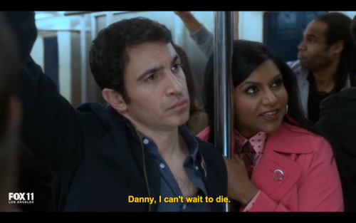 threelisabeth:  mindy gets it 