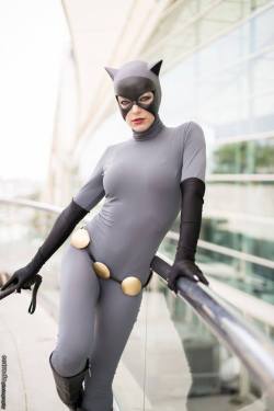 blackbatpurplecat:  Catwoman Cosplayer: Adrianne Curry Cowl by reevz-fx