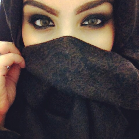 hijab-wearitright:  انتصار on We Heart It. weheartit.com/entry/50635273/via/intissar__