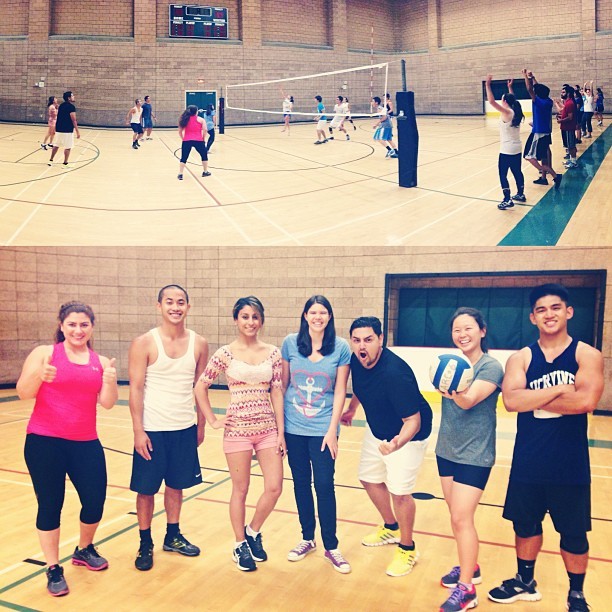 Fun volleyball game, Transfers vs Freshmen! Transfers won of course! #uci #summer