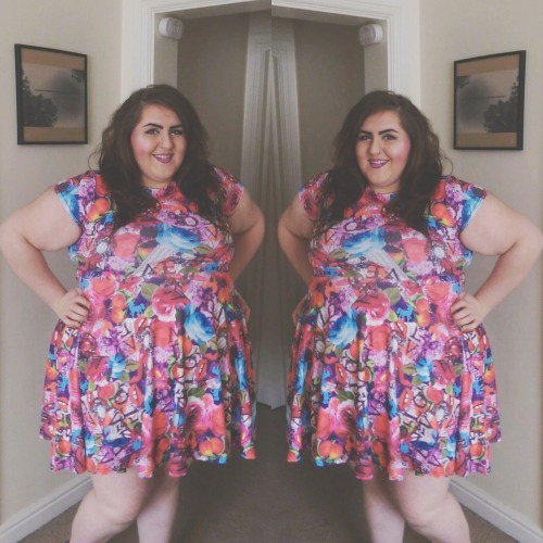 fatgirlstyle:I live for really OTT ugly ass clothing