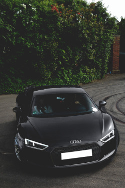 modernambition:  R8 Coupe | Instagram 