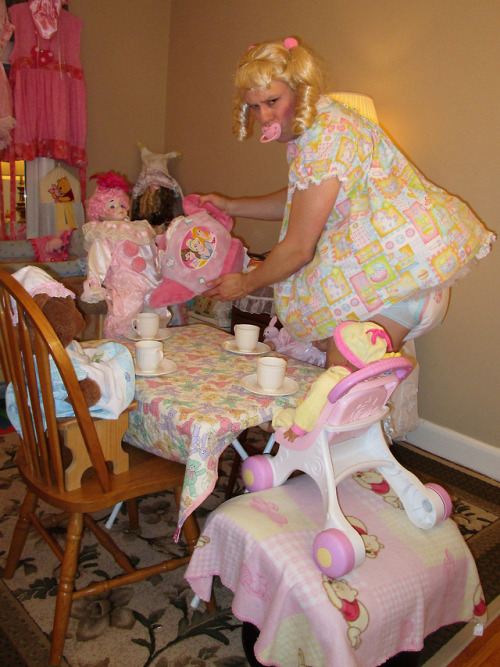 PART 1 (Sissybaby Tea Party): Oh the misery of being ‘forced’ to dress, frolic and play 