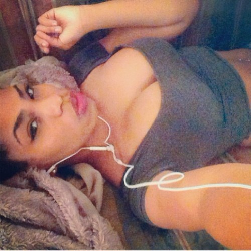 ultimatebeauties:  lovelygab.tumblr.com 