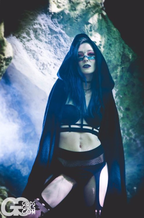 rydenarmani:  Roxi in their debut set titled Wicked!Come check out the brand new look the GodsGirls site has and get heavily discounted membership! :)