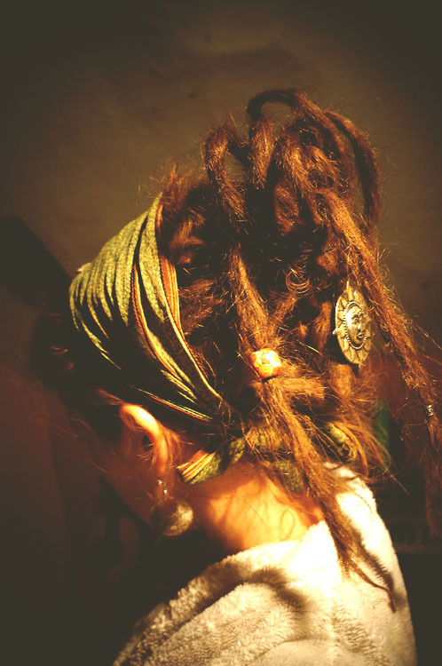 natural-beauty-fan:  love the dreads! 