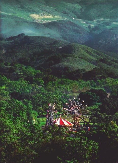 glamour:  Forest carnival in Romania via Pinterest *Glamour 