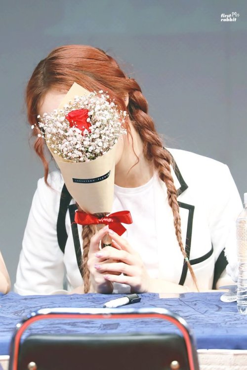 nayeon-fy:© first rabbit | do not edit. (1/2)