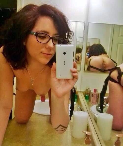 nyparamedic1:  do like girls who wear glasses 