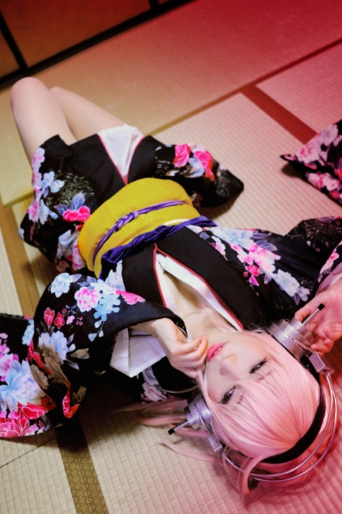 cosplayeverywhere:  Super Sonico (すーぱーそに子) adult photos