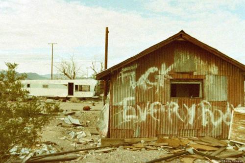 zachbradleyphotography - Ghost town adventures in Ludlow,...