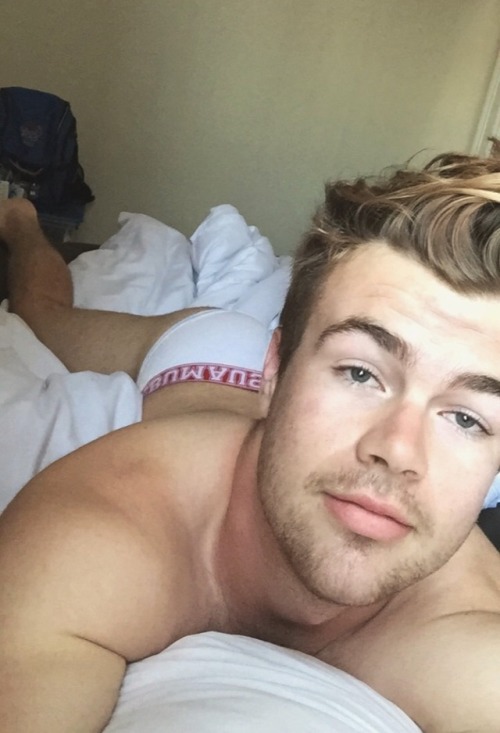 iampuer:  Needed some help waking up this morning 💤