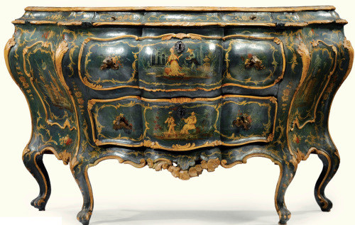 vcrfl:  Venetian green and yellow chinoiserie lacquered commode, mid 18th century.
