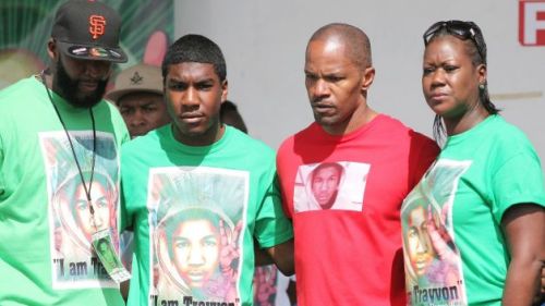 thechanelmuse:  Jamie Foxx’s always reppin’ for Trayvon Martin. Respect! 
