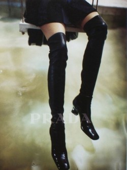 opaqueglitter:  Prada Campaign, 2001 