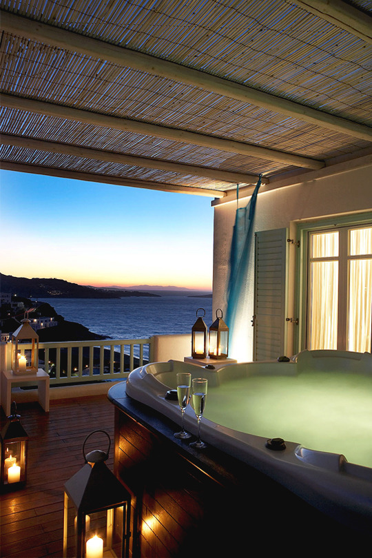 italian-luxury:Greece Romance  Oh wow