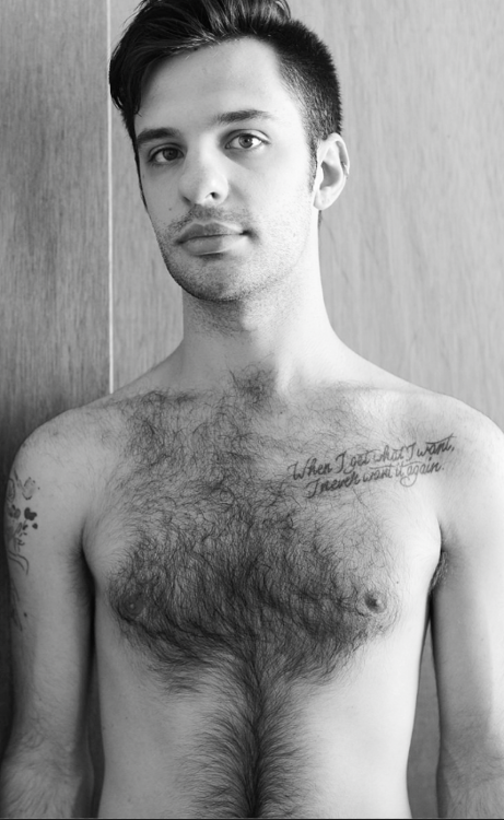 bodyhairshrineofbeauty2:  I’d want him again and again (reading what his tattoo says).  Sexy