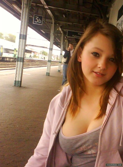 daddyhot: Jailbait mmmmm Bit too young, but she&rsquo;ll be lovely at 18