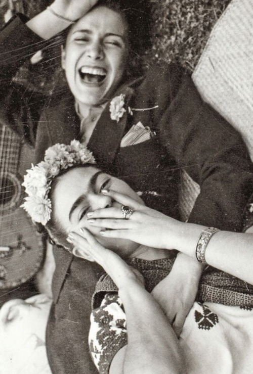 camewiththeframe:FRIDA KAHLO AND CHAVELA VARGAS, 1945by Nickolas Muray