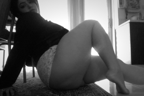 pussy-meringue:  treat your body like it’s art.