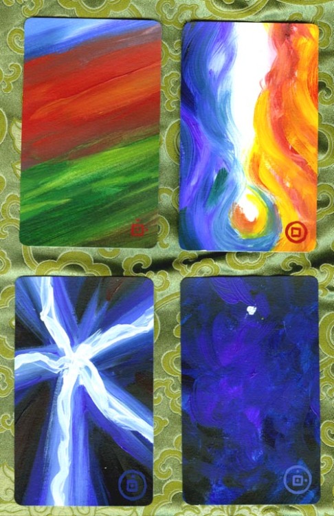 coffeeandtarot: princess-of-pentacles: hazelhaegtesse: Some more abstract Tarot cards Top four: T