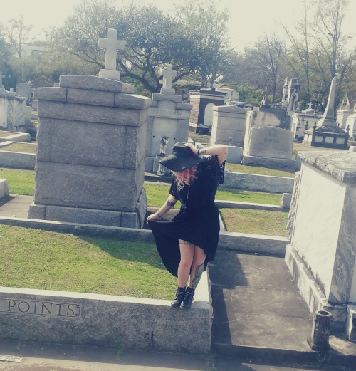 Graveyard adventures. <3