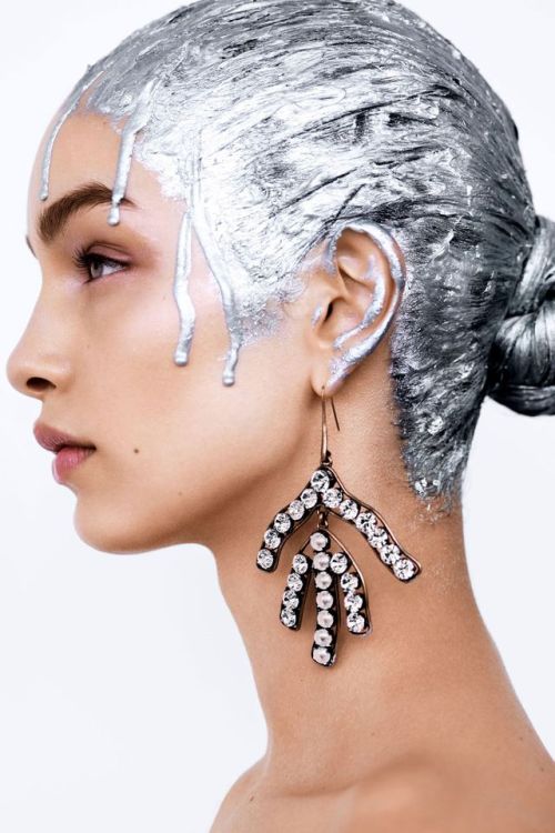 harpersbazaar - Silver Lining - The Season’s Best Metallic...