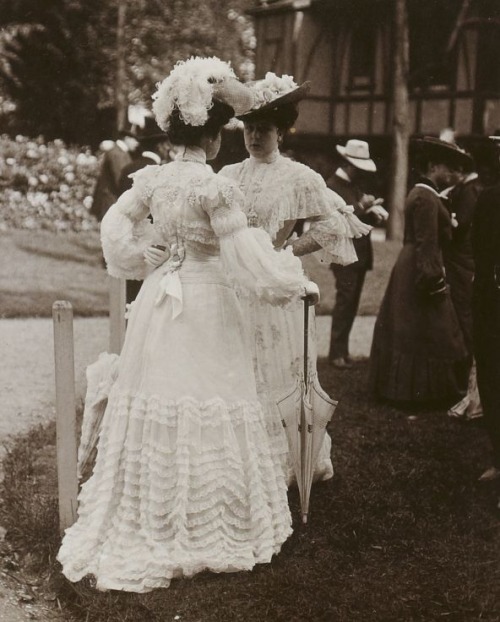 antique-royals:France ,1900