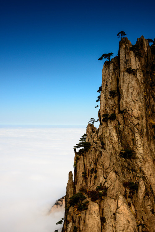 touchdisky:  Yellow Mountains | China by John Crux 