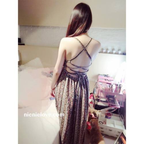 life2c:  G奶正妹老闆娘印尼度假~劉六寧~火紅內衣酒店自拍 白皙美胸看起來吹彈可破 劉六寧臉書: www.facebook.com/babynienie 在 BABENIENI