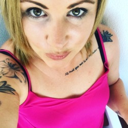 bbcsnake:  kinky-hotwife:  Yes I’m married,