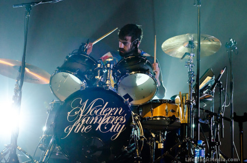 teamvampireweekend:Vampire Weekend at the Hordern Pavilion in Sydney, Australia (Photos by Marie de 
