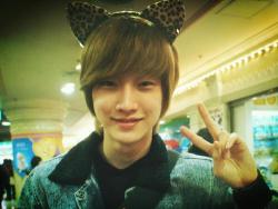 mooooosa:  Gongchan’s twitter update of Jinyoung in the past 121221 ^^ 