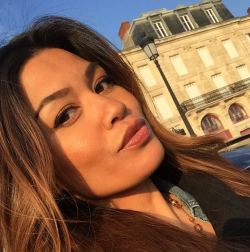 Happy April fools #TGIF &amp; finally sunshine in Bordeaux 🌞 Have a great weekend all ✨ by charmanestar