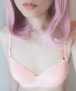 jessicaiswet:  New wig. Just experimenting