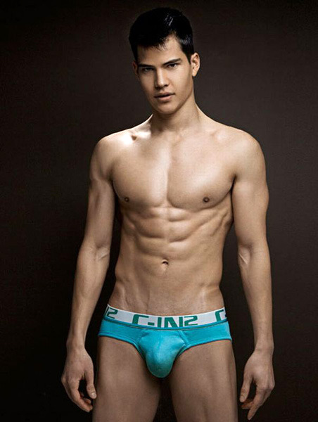 troyisstillnaked: SIMON THAM by RICK DAY