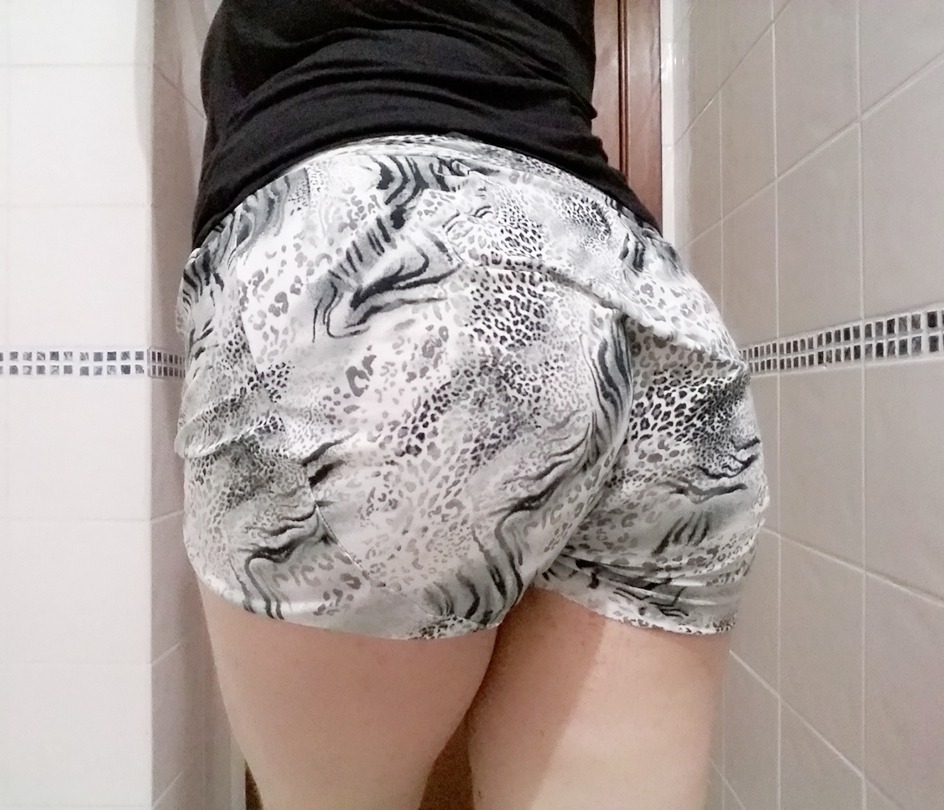 videos-whatsapp4:  Hoje fez aquele calor gostoso, ai cê sabe né 😇CONTRIBUIÇÃO: