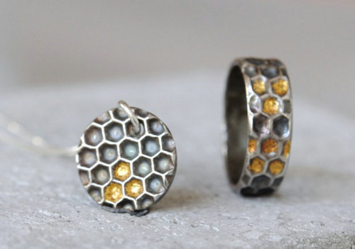 uwotm8y8: sosuperawesome: Honeycomb jewellery by SilverBlueberry in Stockholm, Sweden hexetal!!!