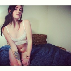 secretletterswithinvisibleink:  Another #suicidegirlsselfie; I’m making up for the past few #diablo3 and #attackontitan days ;D @alexiscrawfordx @jessytai @suicidegirls 