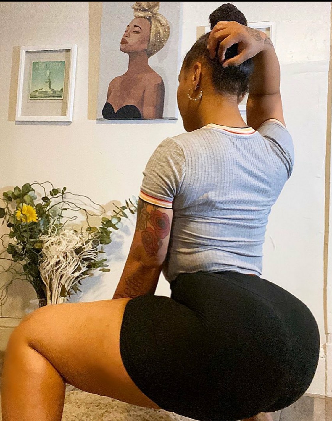 princejazziedad:ExtremelySEXY. Curvy. BootiDelicious Mami.Ms ShyyGray❤️💛🧡
