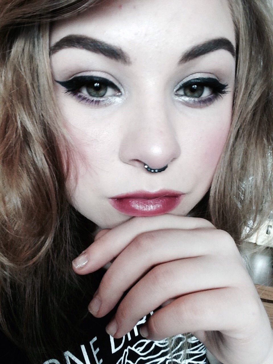 notviolet:  I am feeling my look today